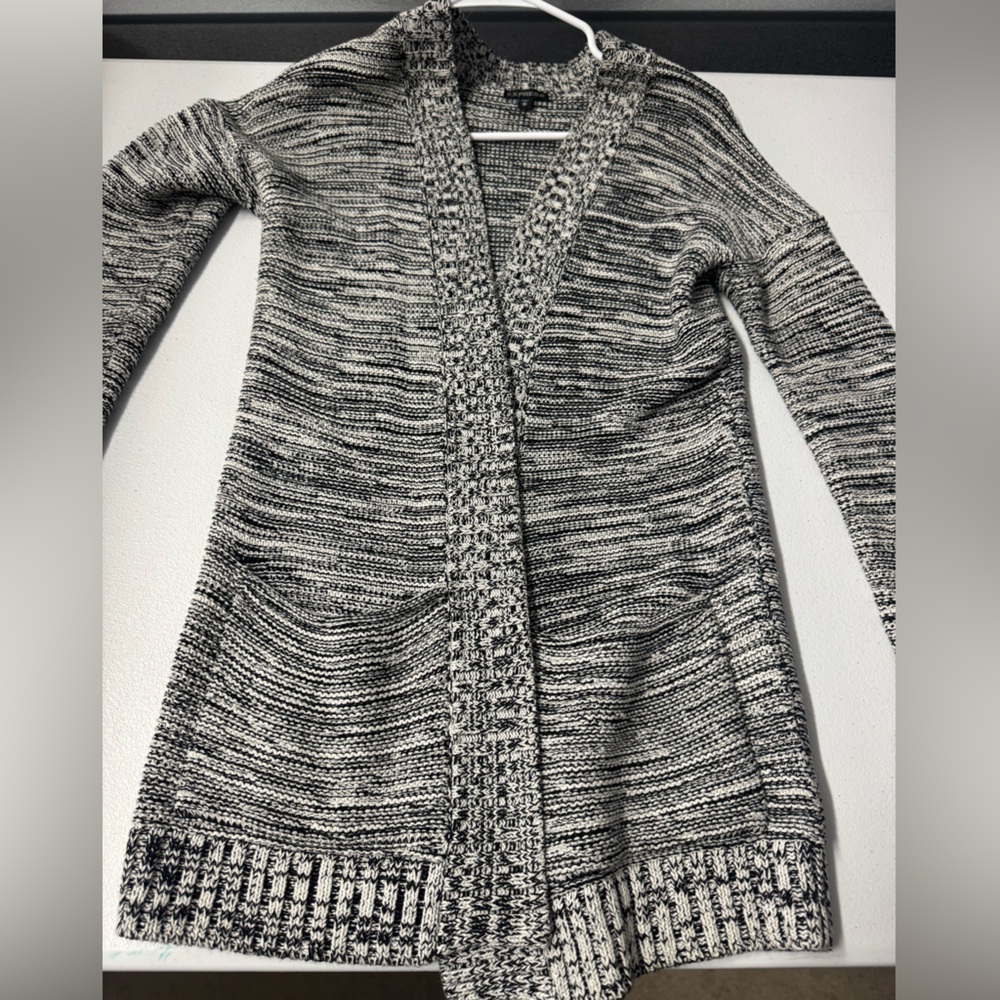 Very Nice Express Black and White Women's Knit Cardigan XS